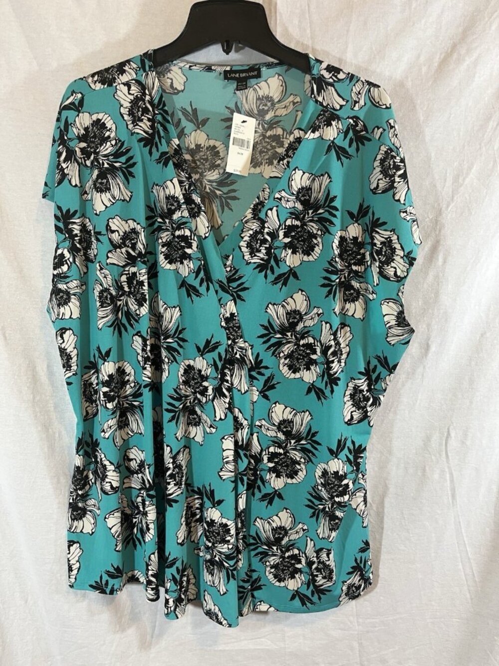 Lane Bryant Women’s NWT 26/28 Teal Floral V-Neck Blouse